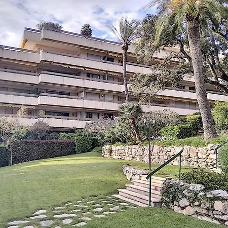 Apartmán Chateau De La Pinede